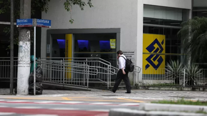 Calote Banco do Brasil gera grande prejuízo e homem fica triste com a tendência do mercado financeiro